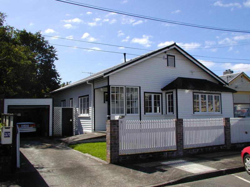 5 Laery Street, Melling, Lower Hutt - Carousel 1