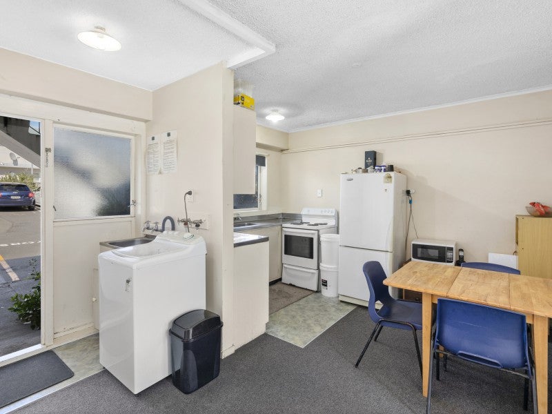 1/19 Britannia Street, Petone, Lower Hutt - Carousel 1