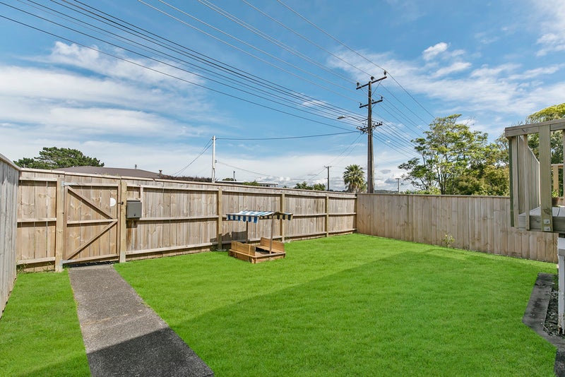 95D Verbena Road, Birkdale, Auckland - Carousel 2