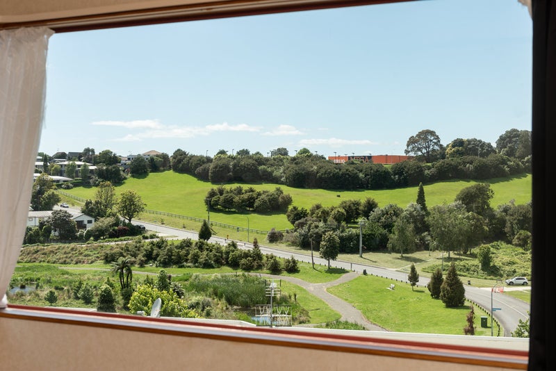 2B Tom Muir Drive, Gate Pa, Tauranga - Carousel 2