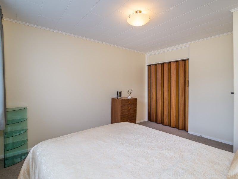 1/79 Hillside Drive, Maoribank, Upper Hutt - Carousel 20