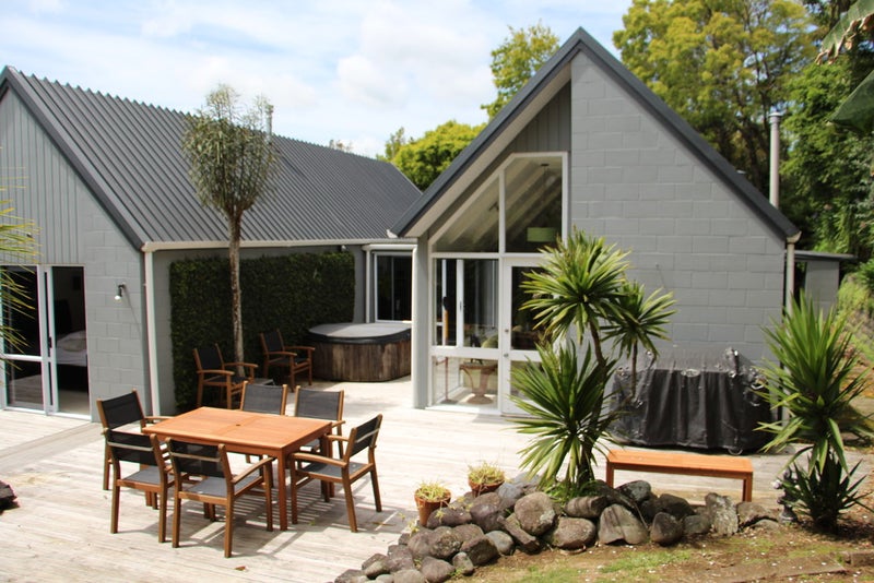 Property Valuation for 10 Doralto Road, Frankleigh Park, New Plymouth
