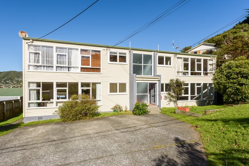 3/1 Canterbury Street, Karori, Wellington - Carousel 1