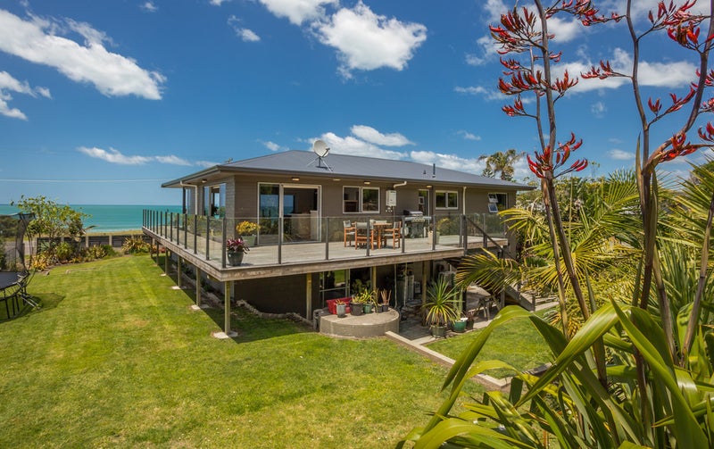 76 Moana Road, Okitu, Gisborne - Carousel 1