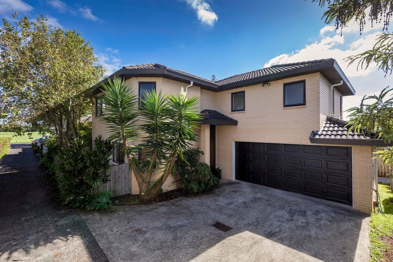 1/82 Riversdale Road, Avondale, Auckland - Carousel 1