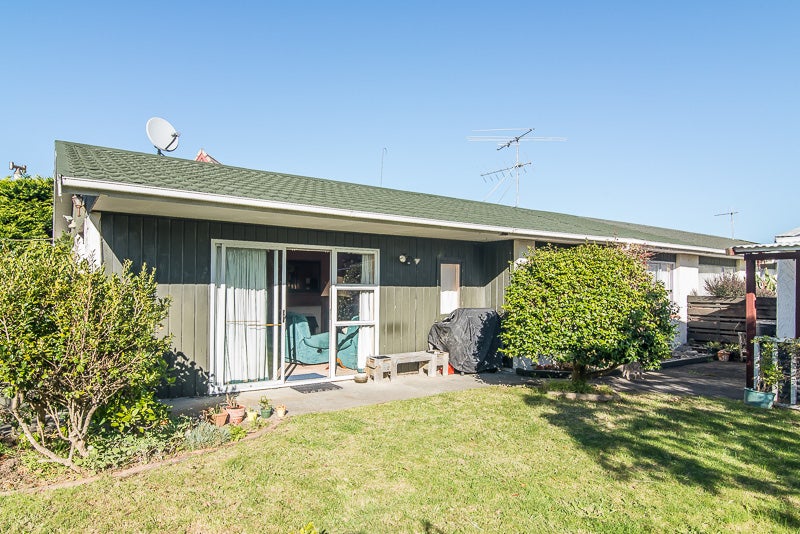 21 Olive Terrace, Paraparaumu Beach, Paraparaumu - Carousel 1