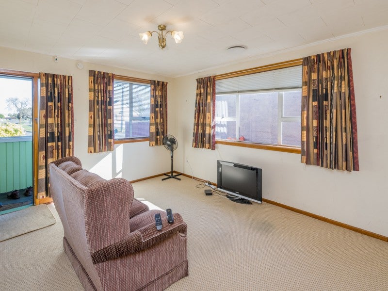 53 Liverpool Street, Levin, Levin - Carousel 2