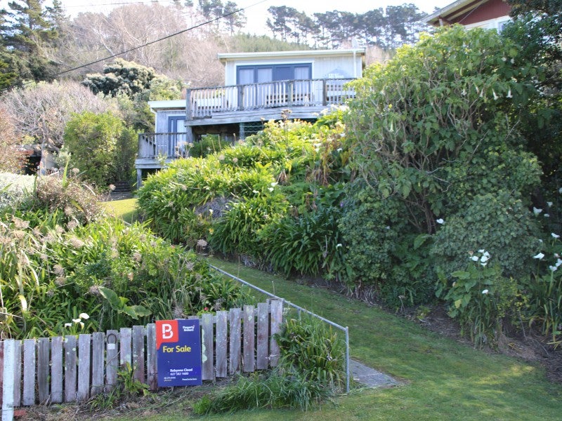 Property Valuation for 24 Akitio Esplanade, Akitio Trade Me Property