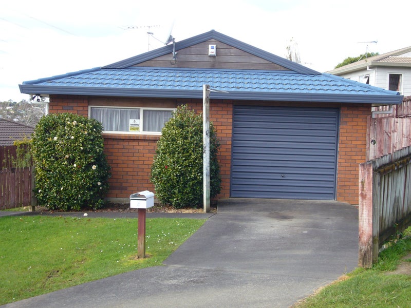 4 Sherpa Place, Massey, Auckland - Carousel 9