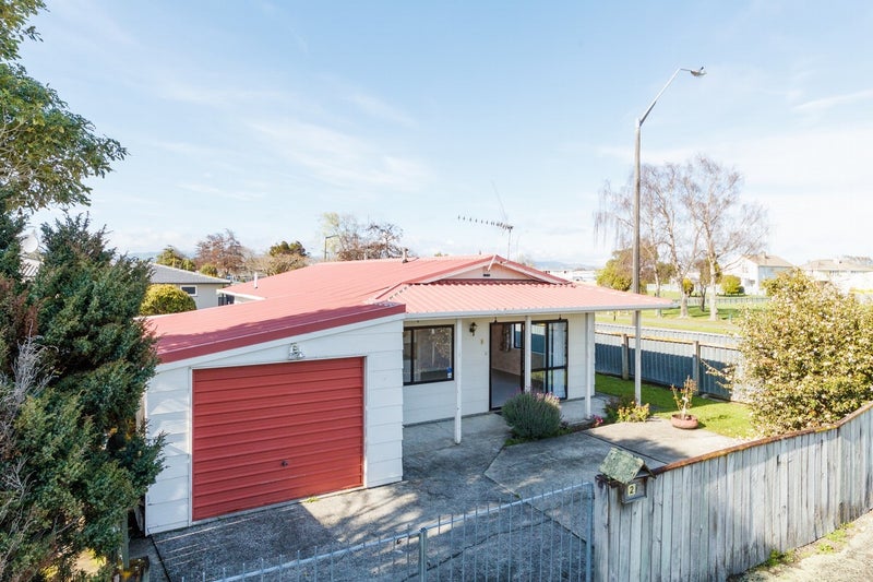 2A Liverpool Street, Takaro, Palmerston North - Carousel 19