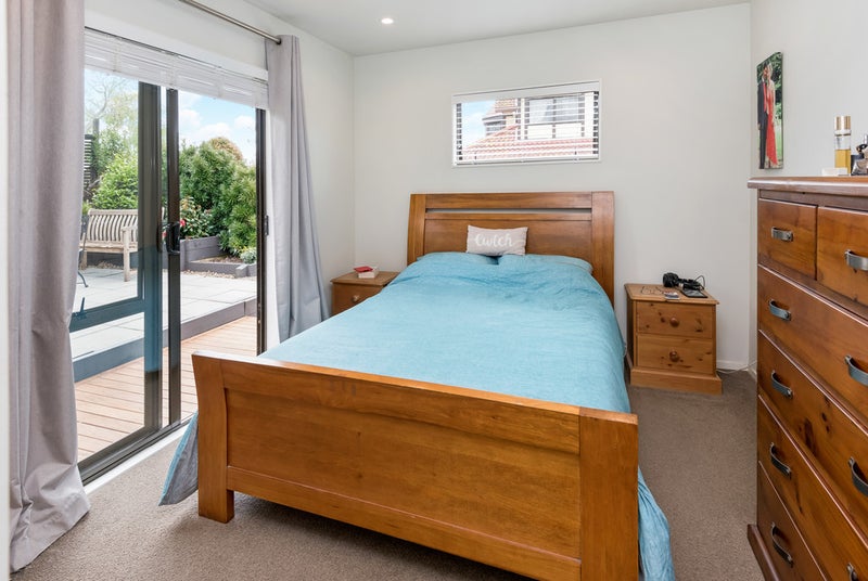 1/14 Clipper Place, Shelly Park, Auckland - Carousel 22