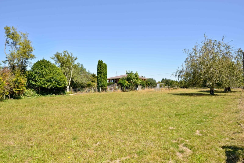 2621 River Road, Horsham Downs - Carousel 21