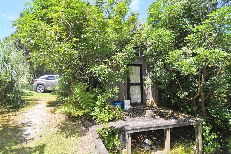 38 Grandview RD, Auckland - Carousel 20