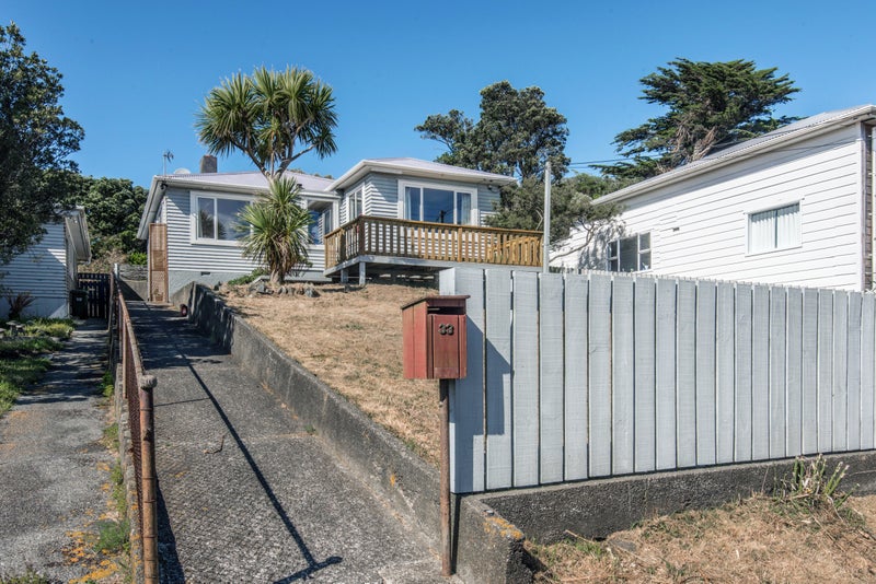 33 Fraser Avenue, Johnsonville, Wellington - Carousel 1