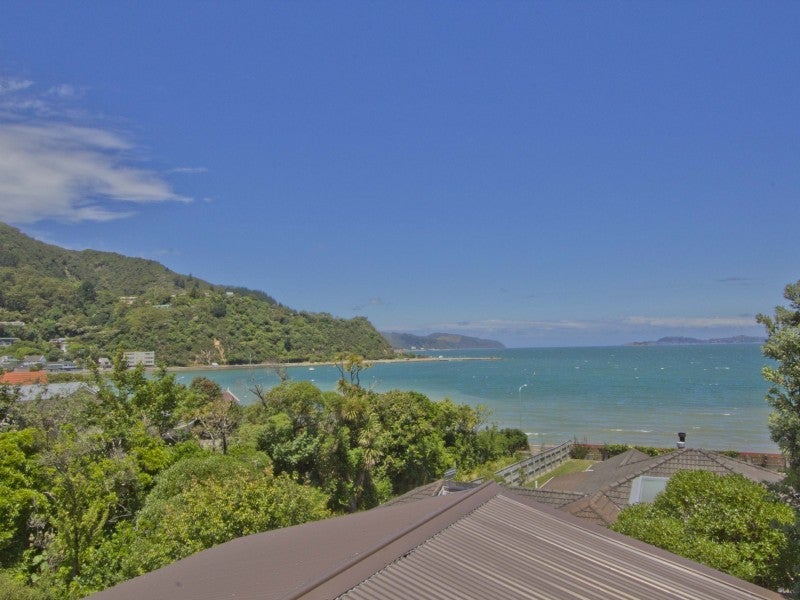 211A Marine DR, LOWRY BAY, EASTBOURNE - Carousel 1