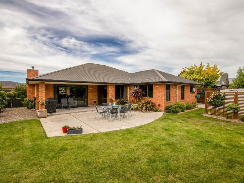 3 Spruce Close, Alexandra, Alexandra - Carousel 1