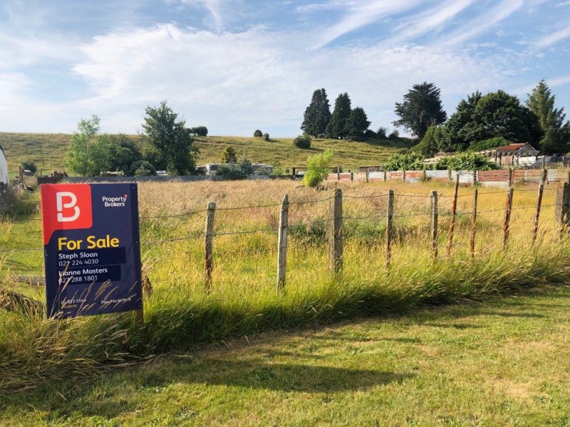 727 Oroua Valley Road, Apiti, Āpiti - Carousel 1