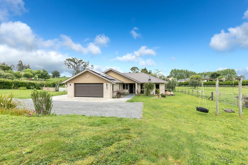 41A Smith Road, Horsham Downs, Hamilton - Carousel 2