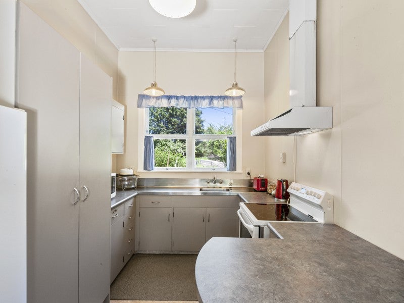 32 Kawautahi Road, Owhango - Carousel 2