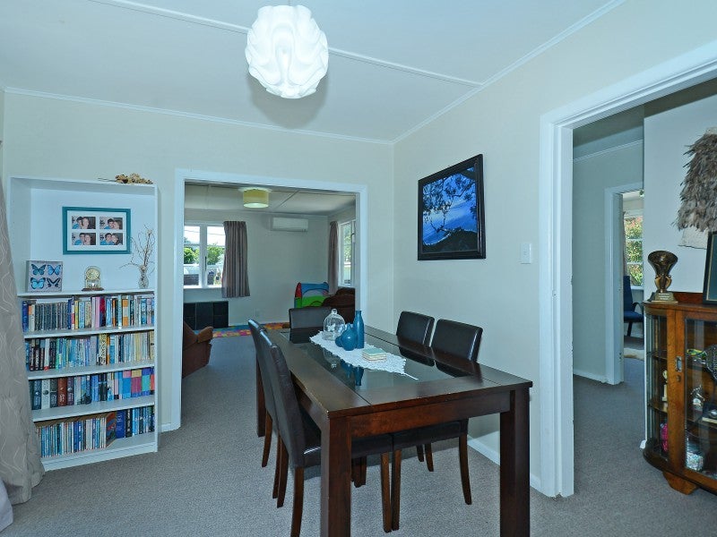 1/30 Peck Street, Taita, Lower Hutt - Carousel 2