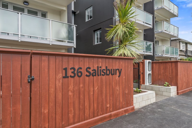 11/136 Salisbury Street, Christchurch Central, Christchurch - Carousel 2