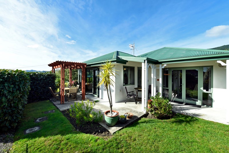 1 Lorimer Lane, Richmond - Carousel 2