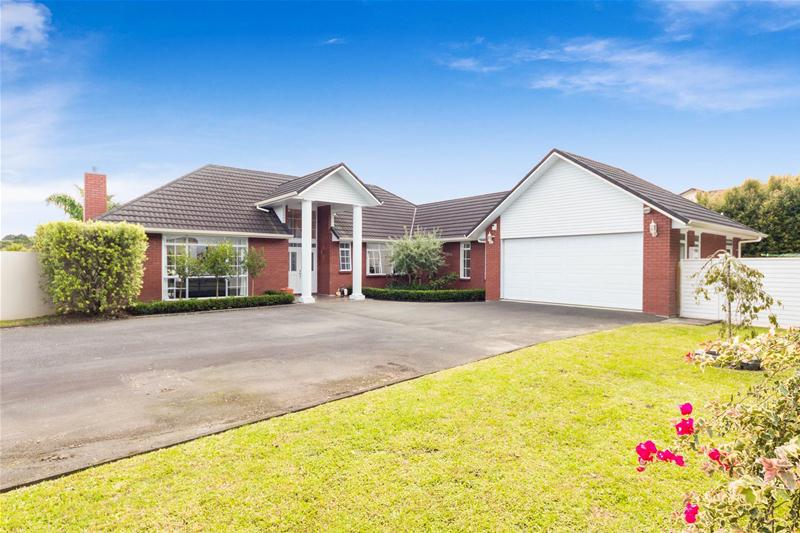 18 Regis Lane, Flat Bush, Auckland - Carousel 2