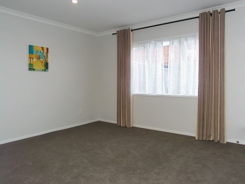 17 Tamworth Crescent, Newlands, Wellington - Carousel 20