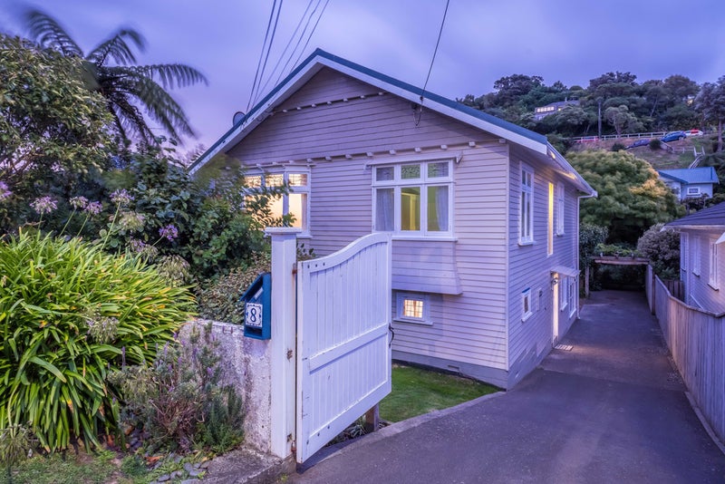 8 Friend Street, Karori, Wellington - Carousel 2