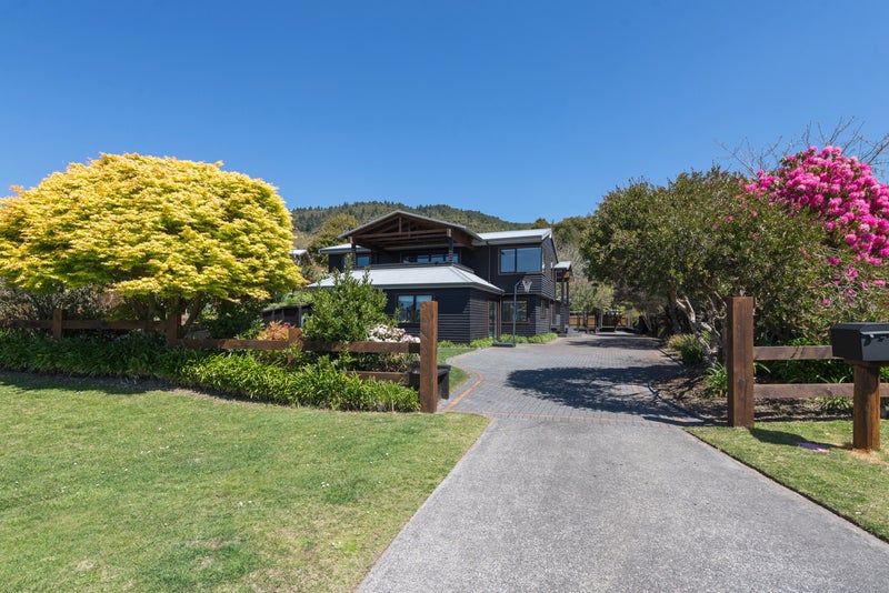 3 Benn Road, Lake Okareka, Rotorua - Carousel 1