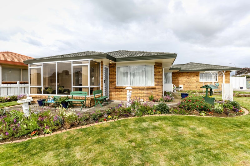2/9 Waiwera Place, Merrilands, New Plymouth - Carousel 2