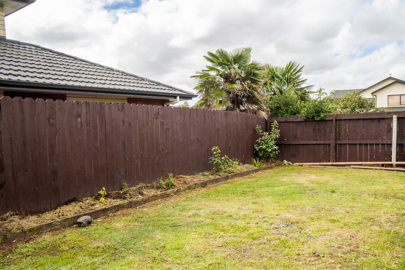 37 Peninsula Road, Mangere, Auckland - Carousel 16