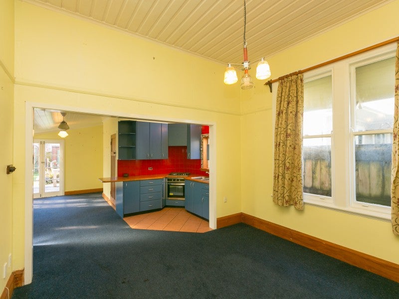 9 Sanders Avenue, Westown, New Plymouth - Carousel 2