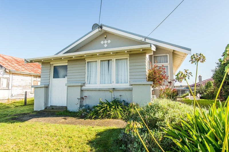 33 Rangiora Street, Castlecliff, Whanganui - Carousel 2