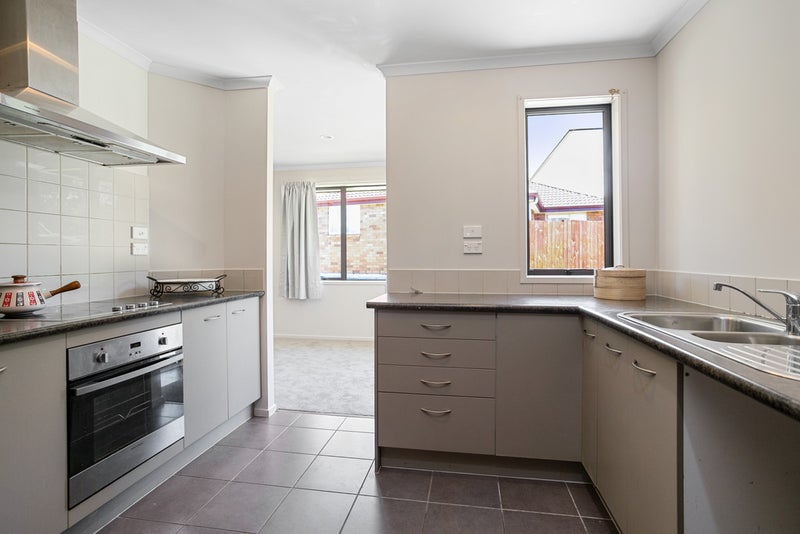 Property Valuation for 68 Tripoli Road, Panmure, Auckland Trade Me