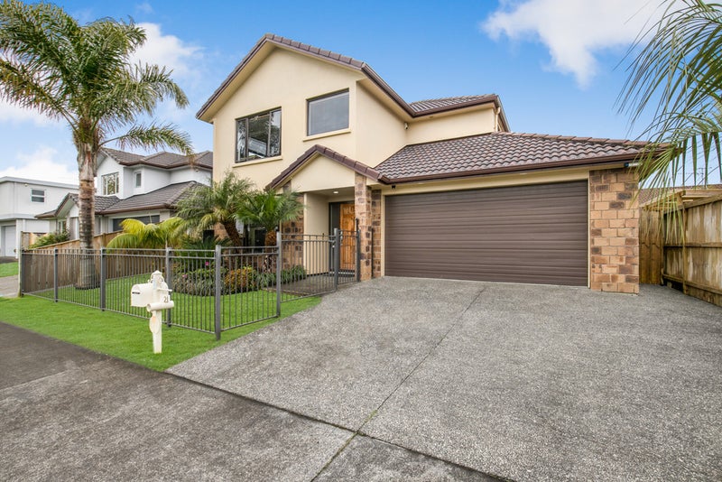 21 Cambrian Crescent, Flat Bush, Auckland - Carousel 1