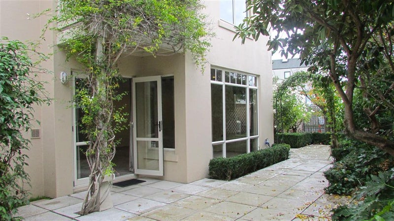 1/32 Winchester Street, Merivale, Christchurch - Carousel 8