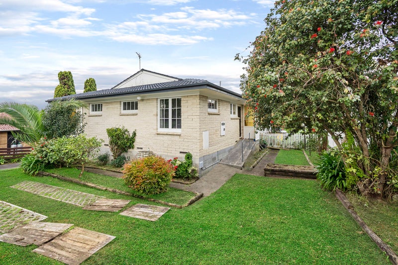 Property Valuation for 1/25 Glenmore Road, Sunnyhills, Auckland Trade
