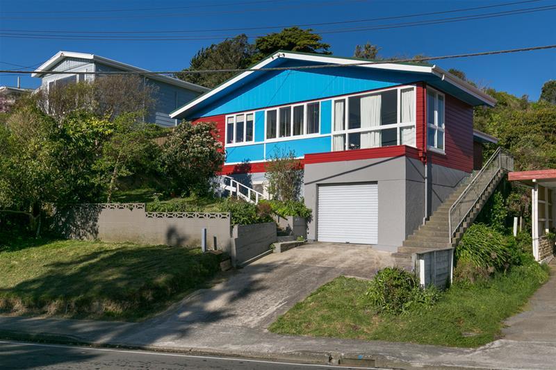 51 Fraser Avenue, Johnsonville, Wellington - Carousel 1