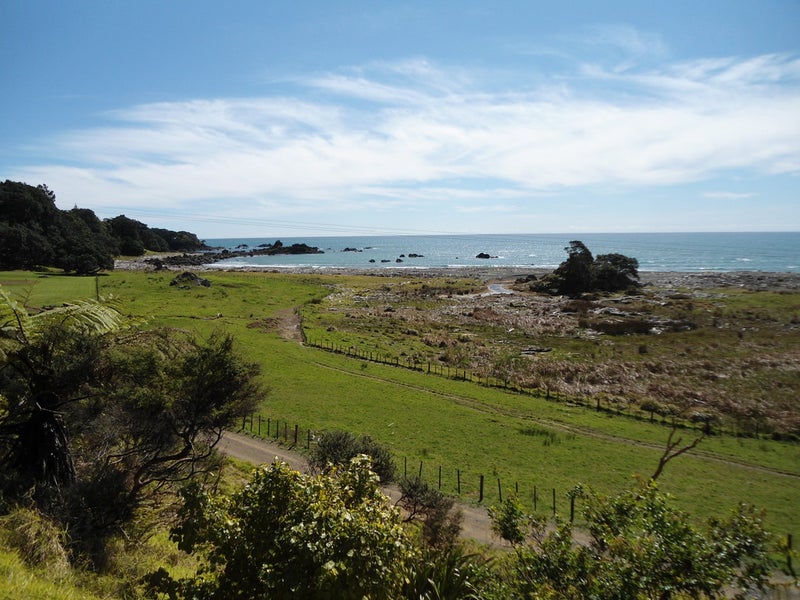 9085 State Highway 35, Waihau Bay, Te Kaha - Carousel 21