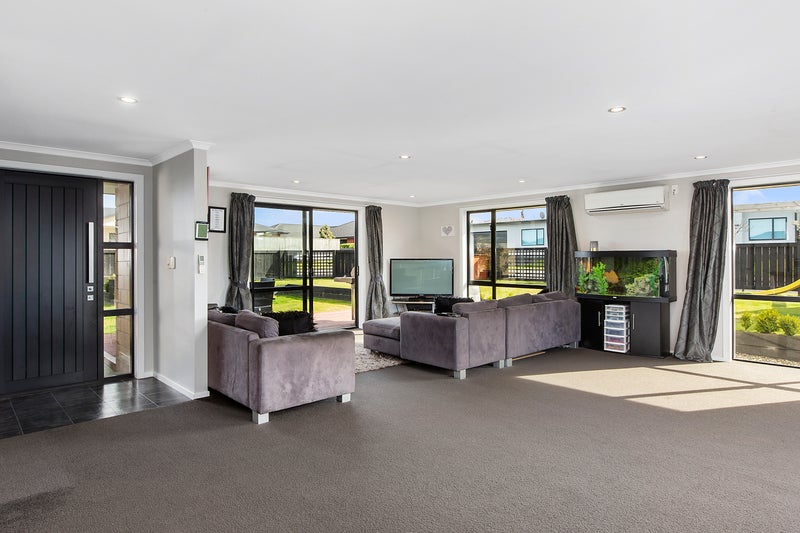 12 Hilltop Crescent, Corstorphine, Dunedin - Carousel 23