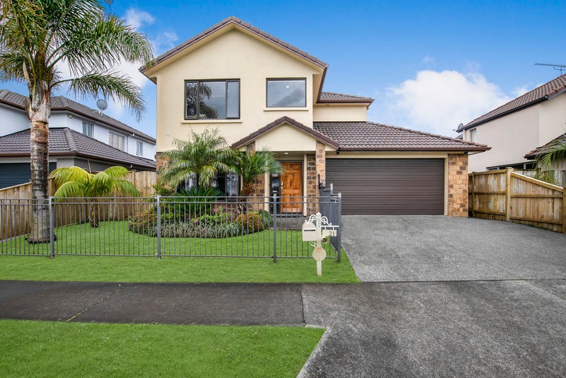 21 Cambrian Crescent, Flat Bush, Auckland - Carousel 2