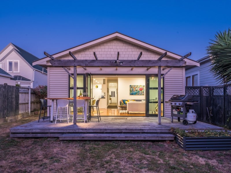 61 Ellesmere Avenue, Miramar, Wellington - Carousel 1