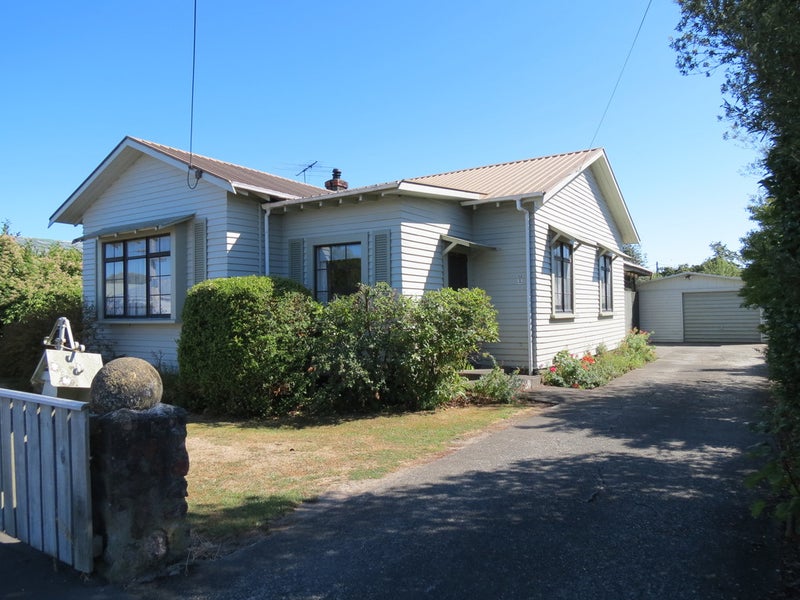 98 Villa Street, Masterton, Masterton - Carousel 1