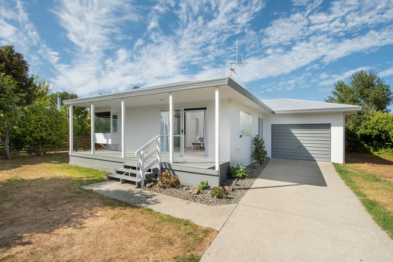 26 Barbara Grove, Papamoa Beach, Papamoa - Carousel 1