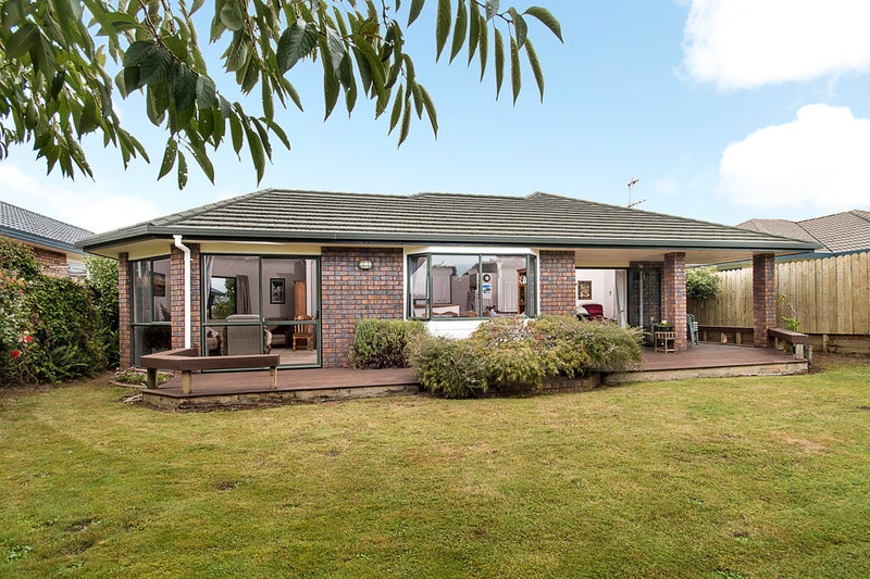 23 Sunset Drive, Pukekohe, Pukekohe - Carousel 1