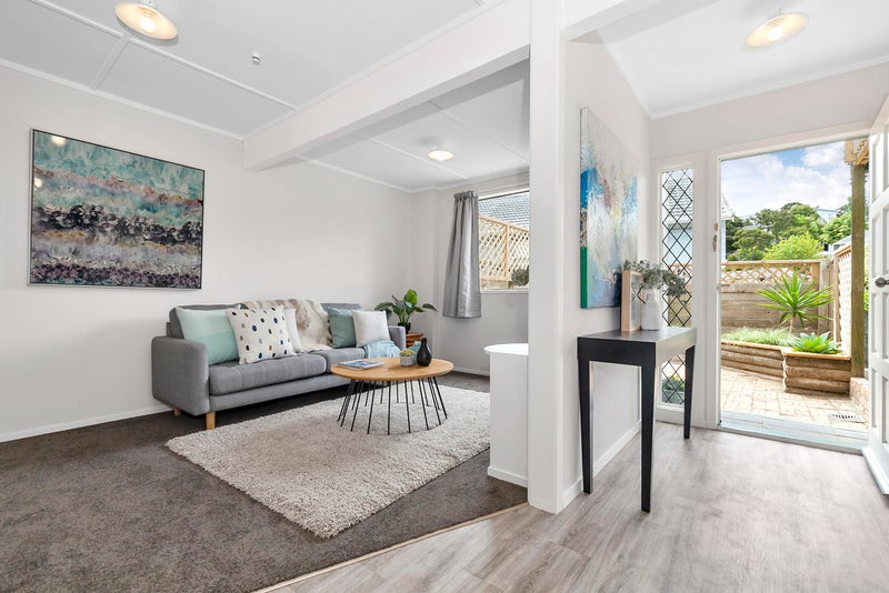 Property Valuation for 1/51 Simon Ellice Drive, Bayview, Auckland