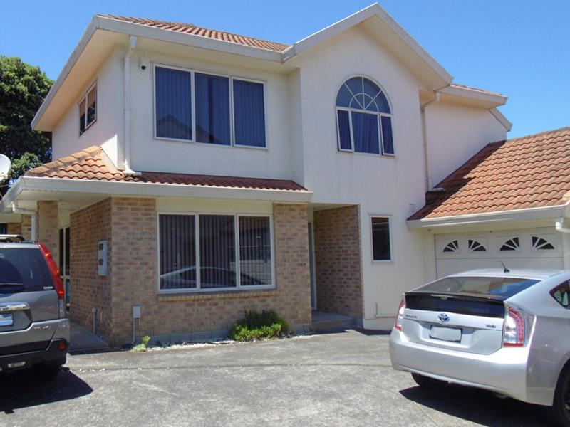 15B Clinker Street, Three Kings, Auckland - Carousel 1