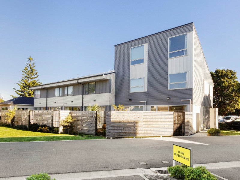 11/2 Stone StREET, Miramar, Wellington - Carousel 1