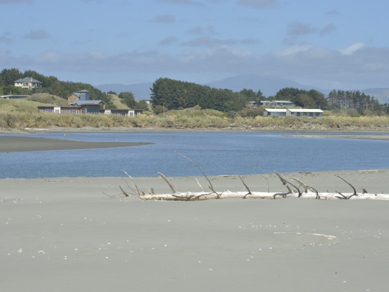 Property Valuation for 674 Waikawa Beach Road, Waikawa Beach Trade Me